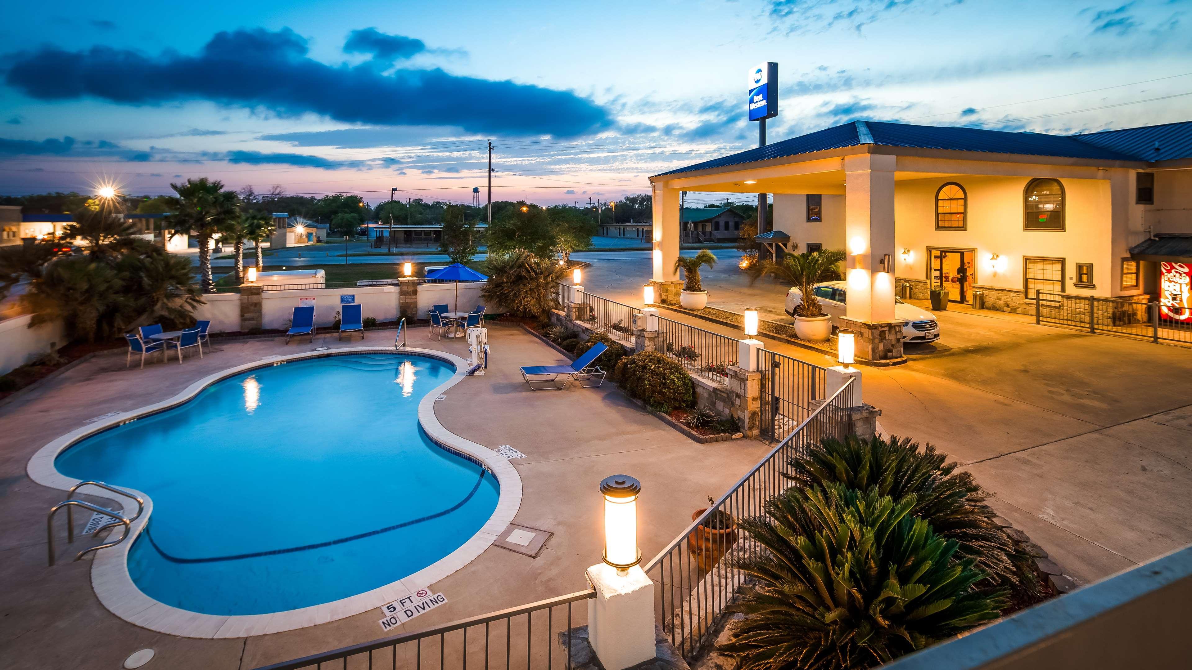 Best Western George West Executive Inn Eksteriør billede