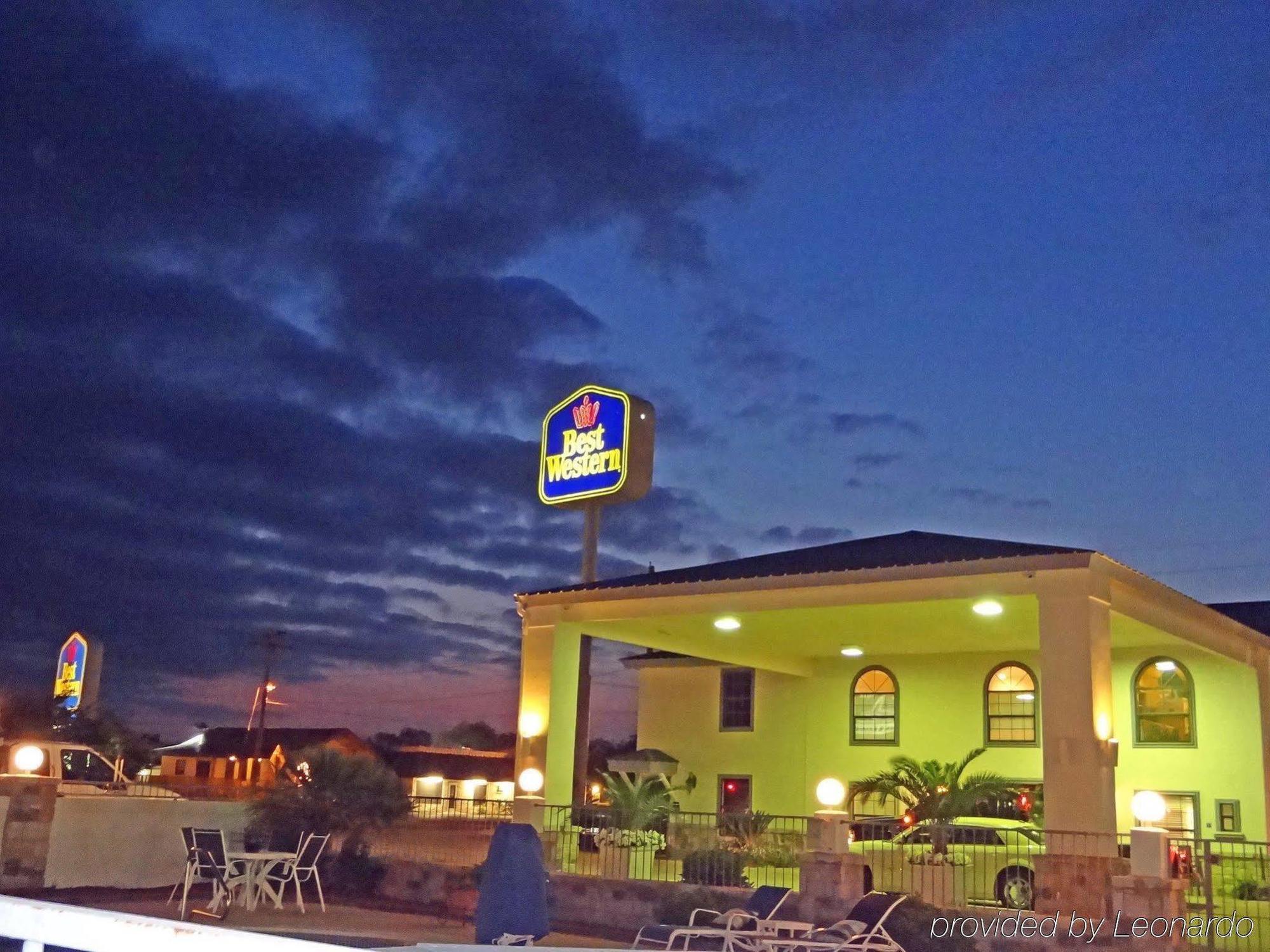 Best Western George West Executive Inn Eksteriør billede